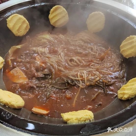 东北铁棍炖鱼村(总店)