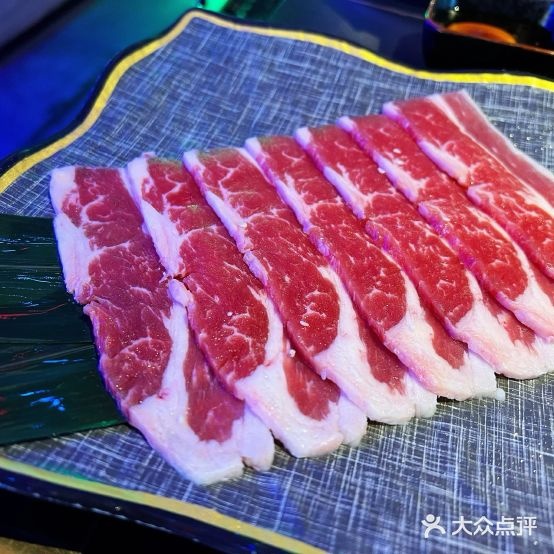 一江亭·牛肉炭火烧肉(静安路店)
