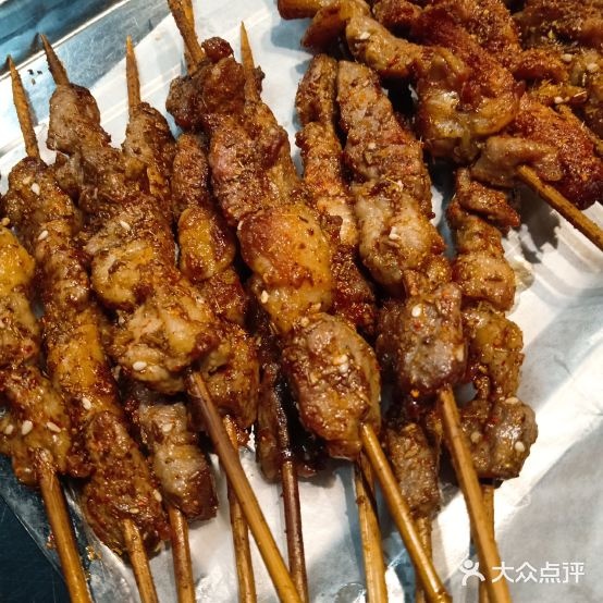 晓光海鲜烧鸡广场