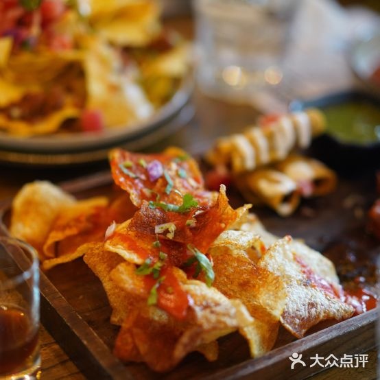Q MEX Taqueria库买塔可餐吧(新源里店)