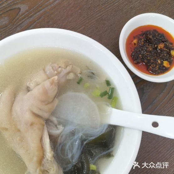 川味钟蹄花
