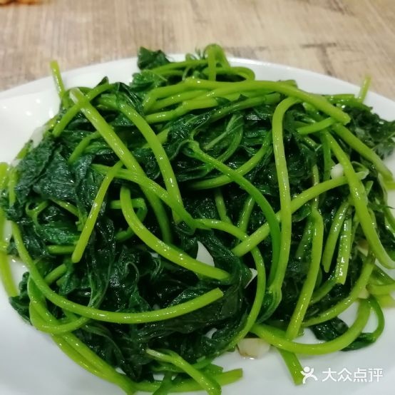 品上鸭饭店