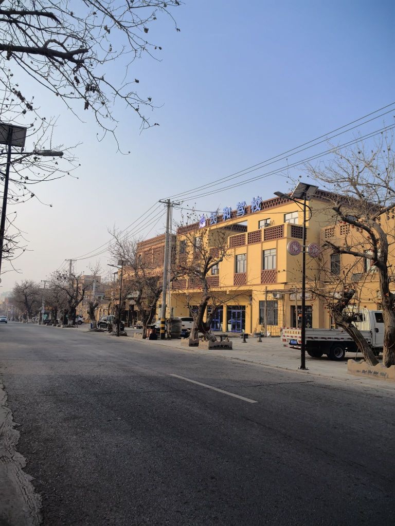 吐鲁番市民和机动车驾驶员培训学校有限公司