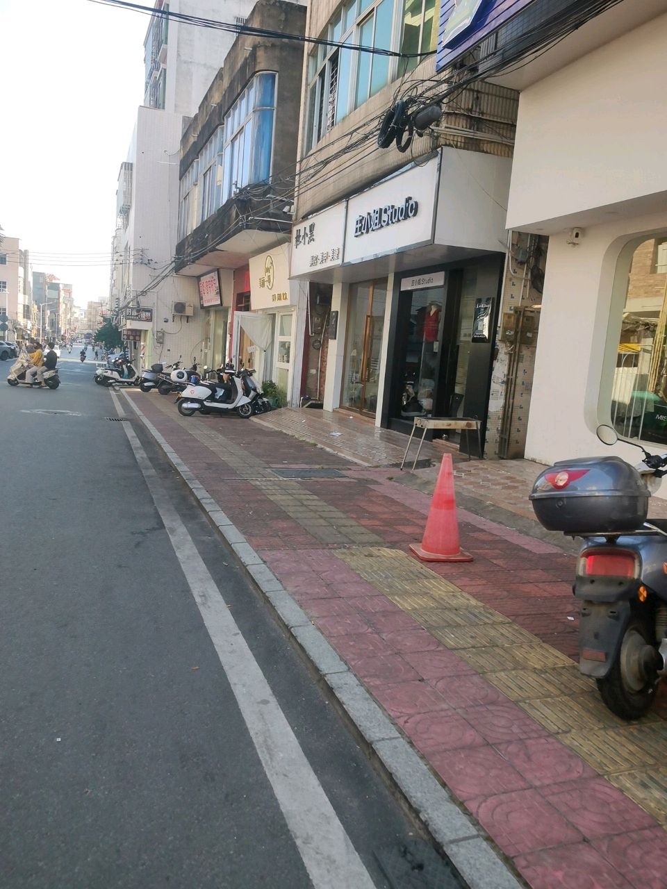 杜小黑美容美甲