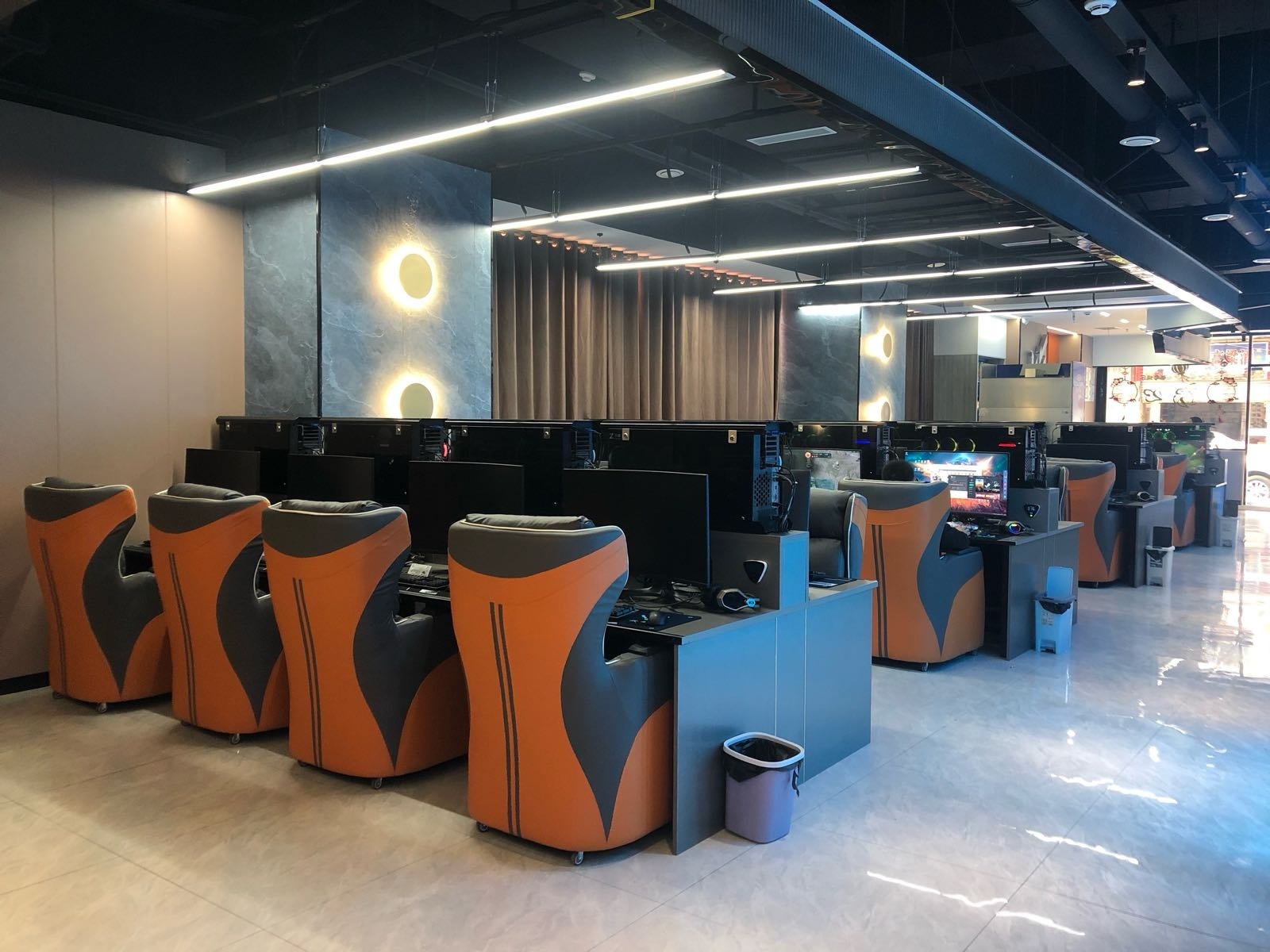 极客电竞(白鹤湾店)