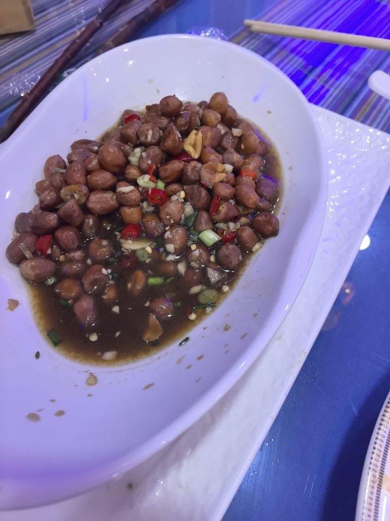 爱吧美食城环境