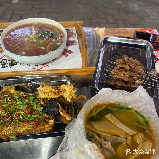 清真回记烧烤私房菜(丽景湾店)