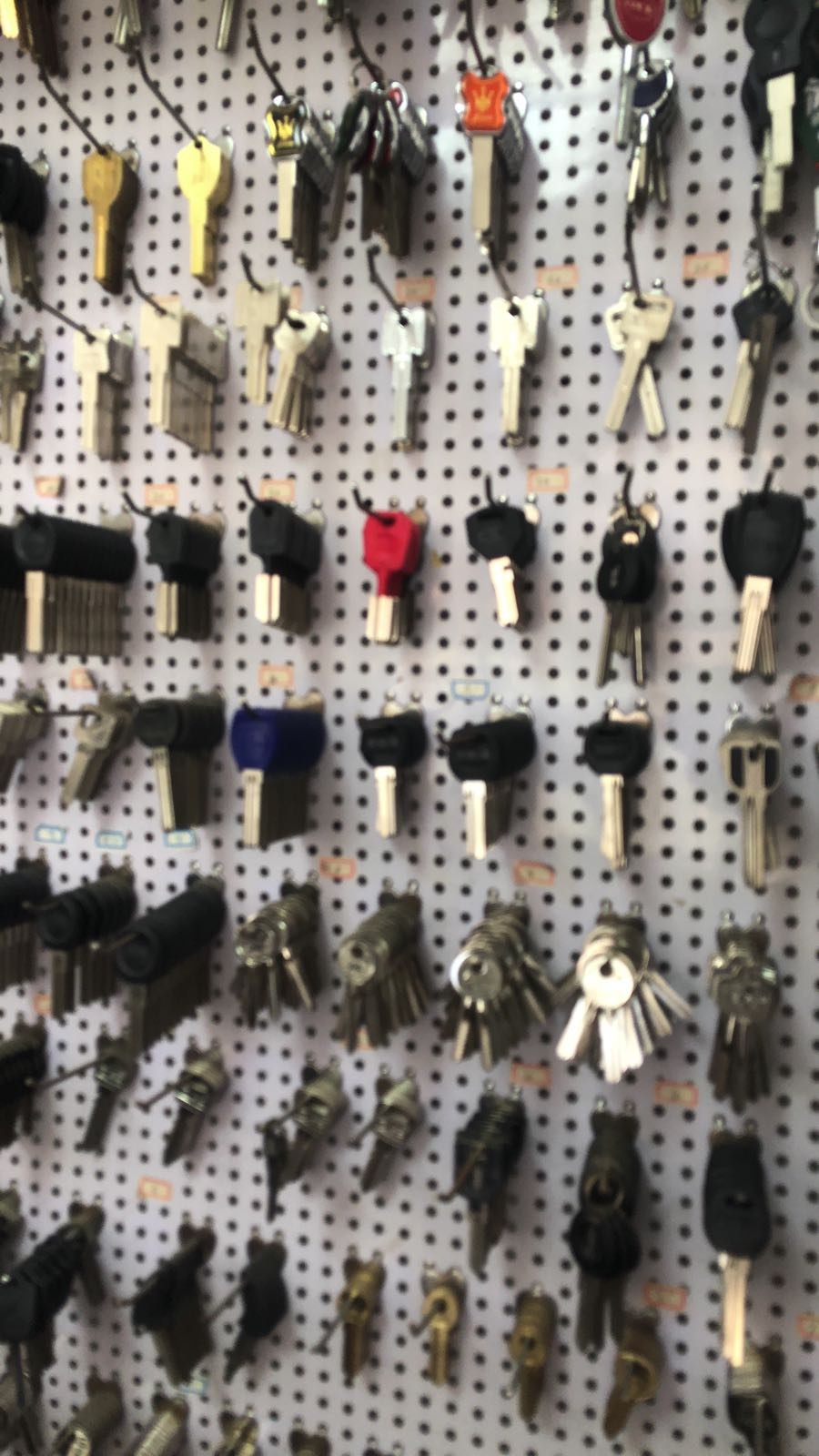 永明锁具开锁配钥匙(丽景新园店)