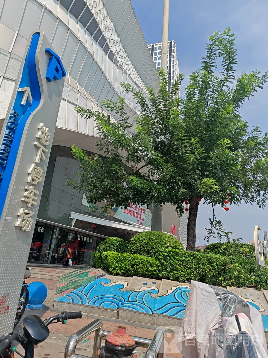 济宁太白路万达广场-地下停车场