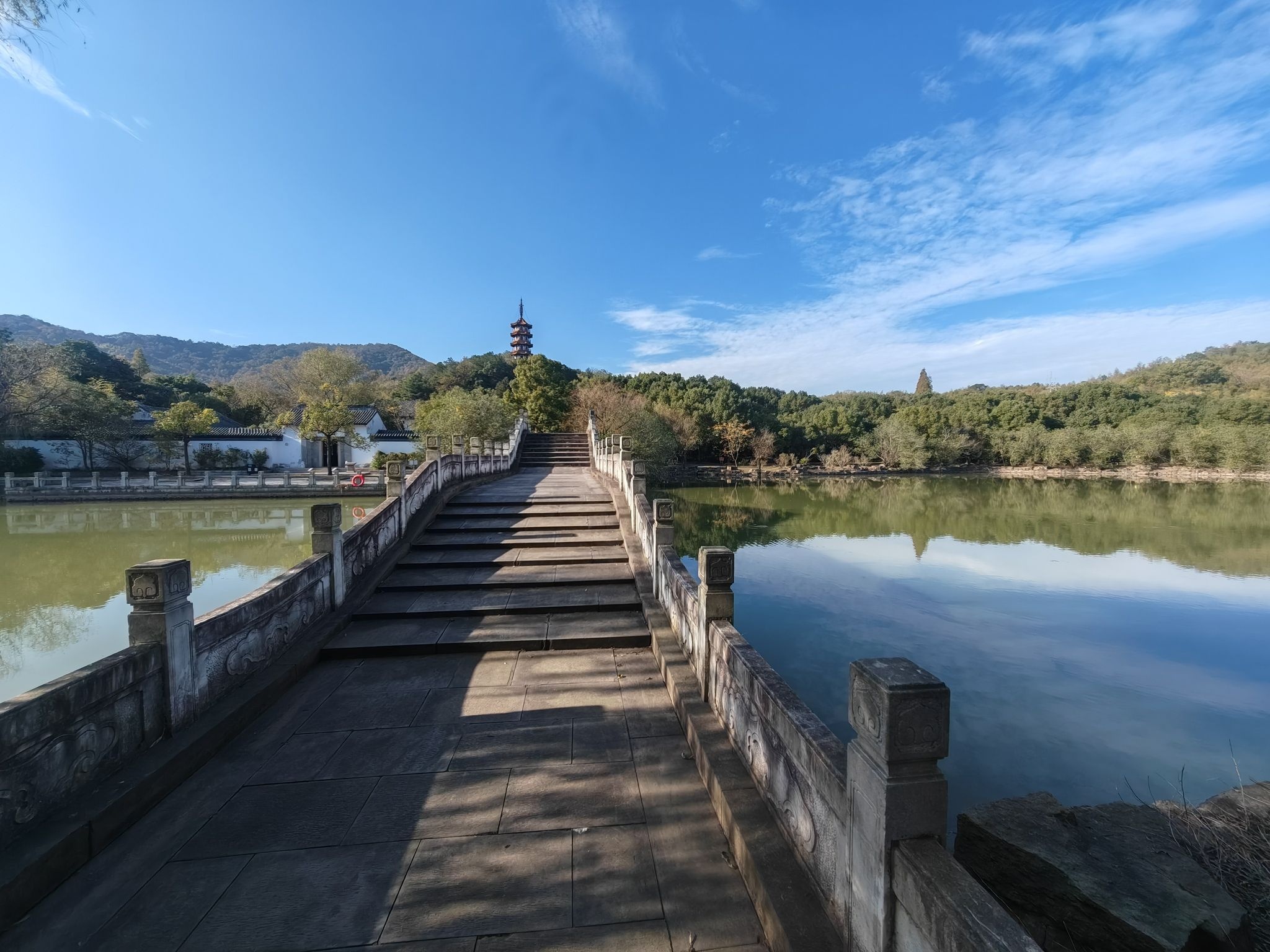 伍山石窟风景区