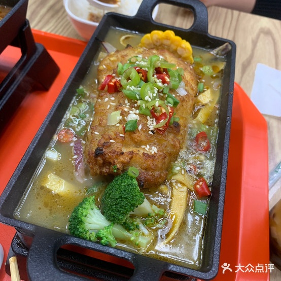 恋上鱼的猫无骨鱼饭·水煮鱼