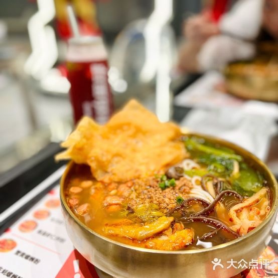 米粉星球·螺蛳煲·螺蛳粉·螺蛳小吃(华侨城店)