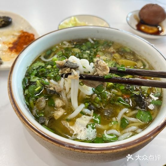 子宸什夹婆土鸡米线(龙潭北路店)