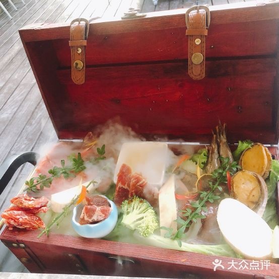 金鸡湖大酒店·焰·花园炭火烤肉户外餐厅