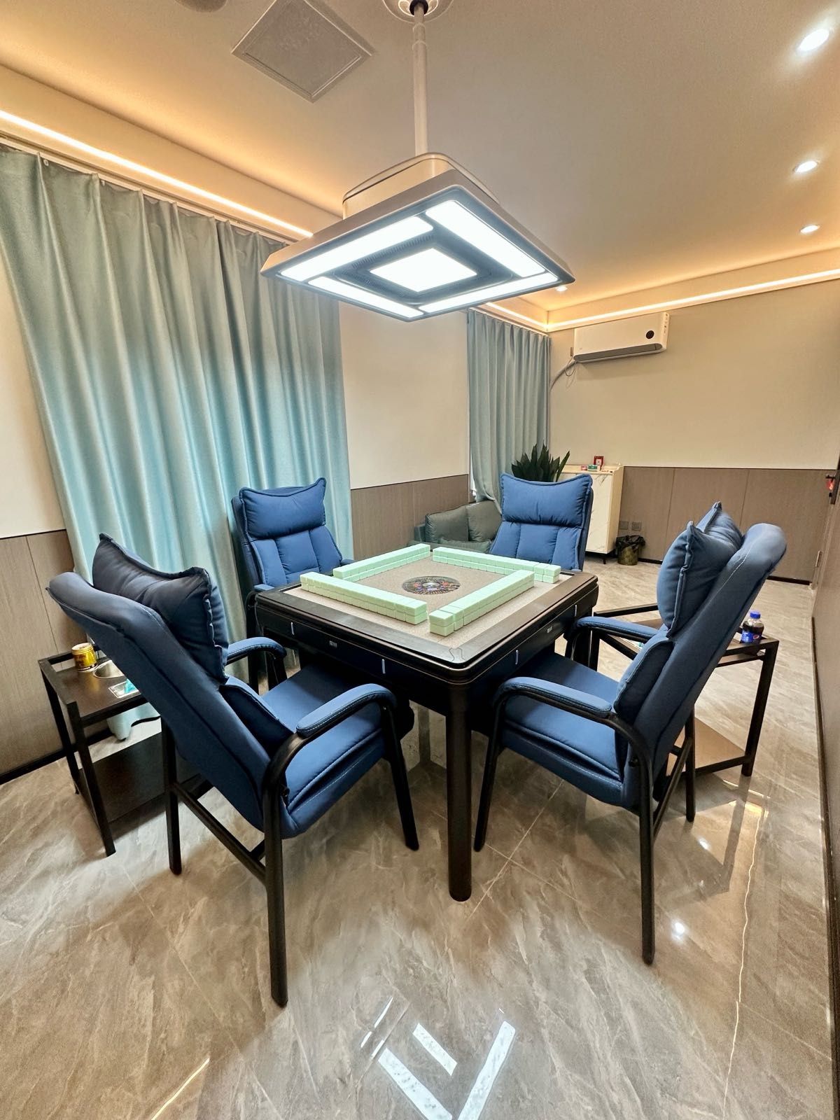 星小雀·24h智能棋牌(102店)
