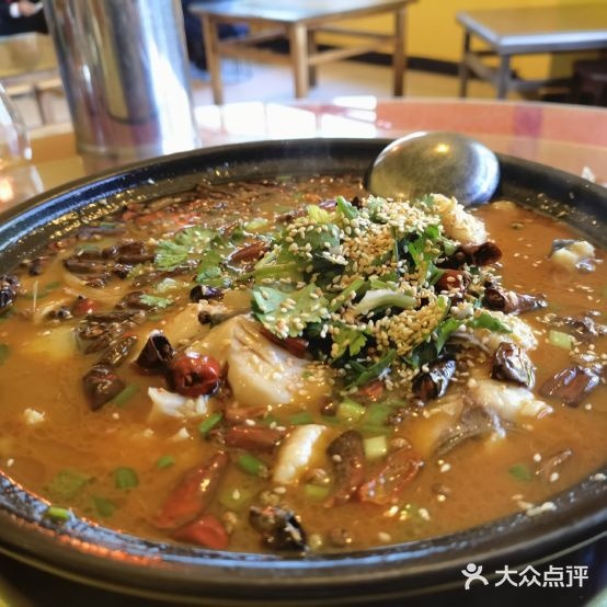 津津沸腾鱼(香江花园店)