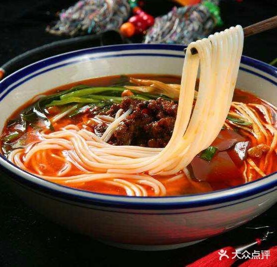 老云腔老小锅米线(万城店)
