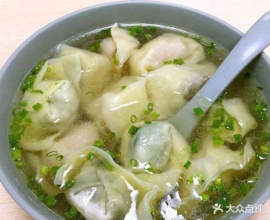 消季盛源馄饨(巨人店)