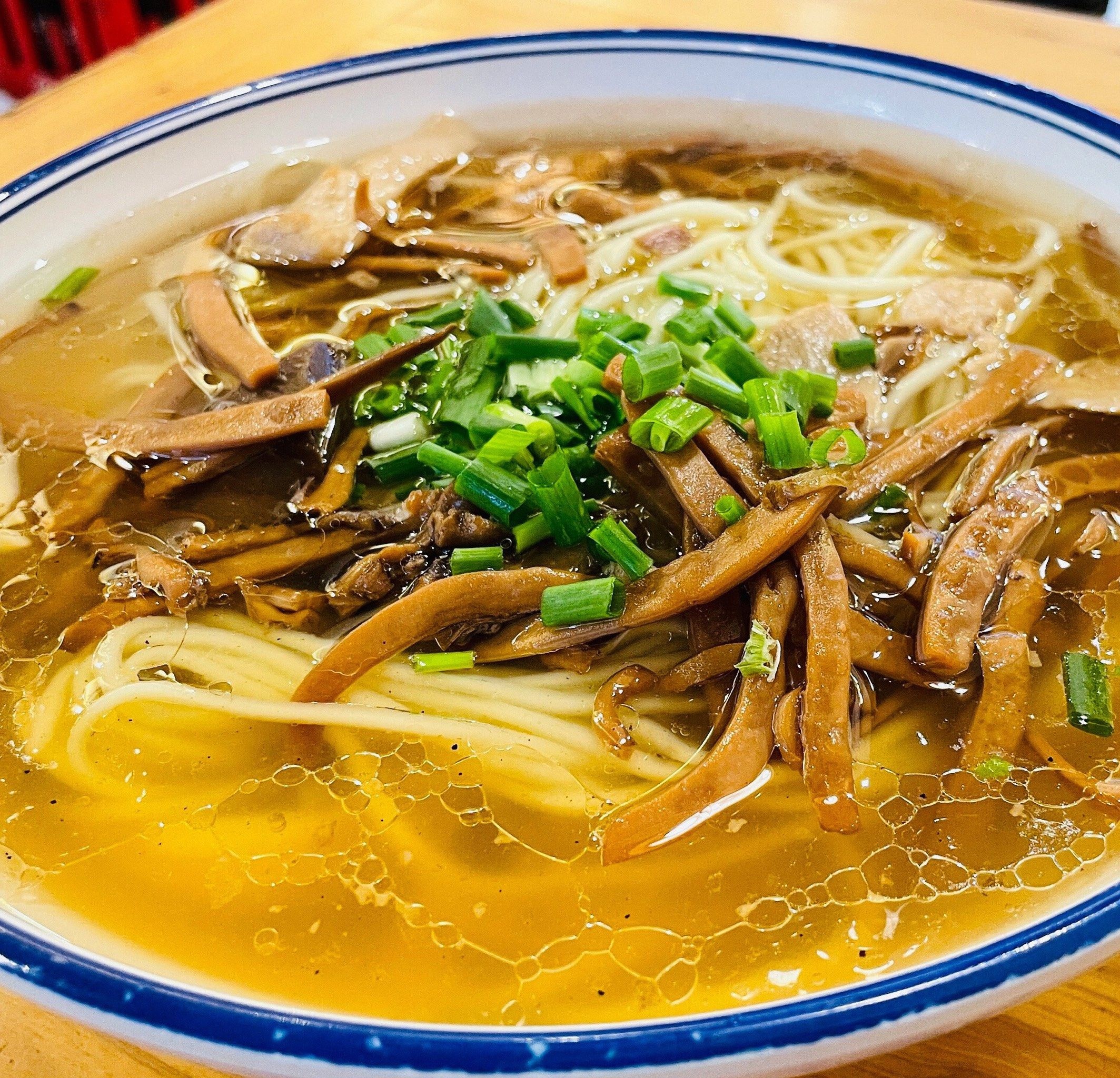 巷巷·鸡杂面(小天东街店)