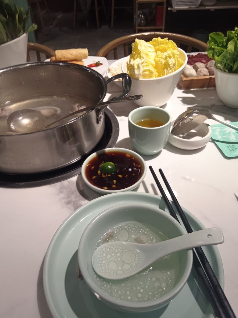 润园椰礼·海南椰子鸡火锅(曹杨路店)