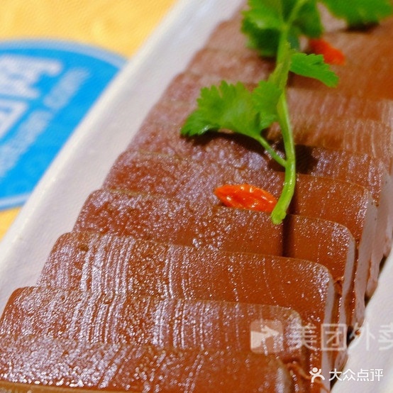 吕记川位麻辣烫(河畔二期店)