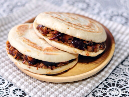 郑家山村凉皮肉夹馍油泼面(南坪店)