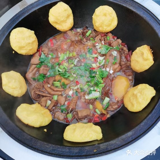 东北一把火铁锅炖烧烤吧(东坑路店)