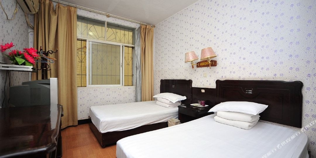 景洪祥鸿宾馆(泼水广场店)