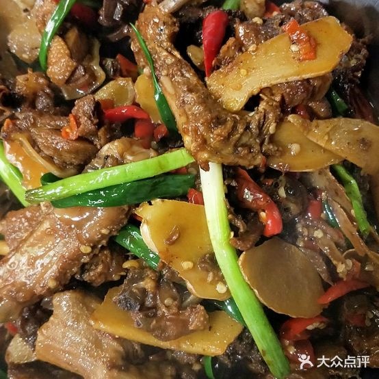 嗦螺鱼馆