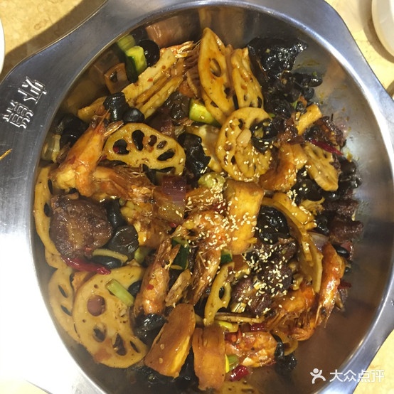 夏超(维多利摩尔城店)