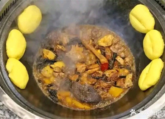 东北撬一锅那噶哒铁锅炖(千峰北路店)