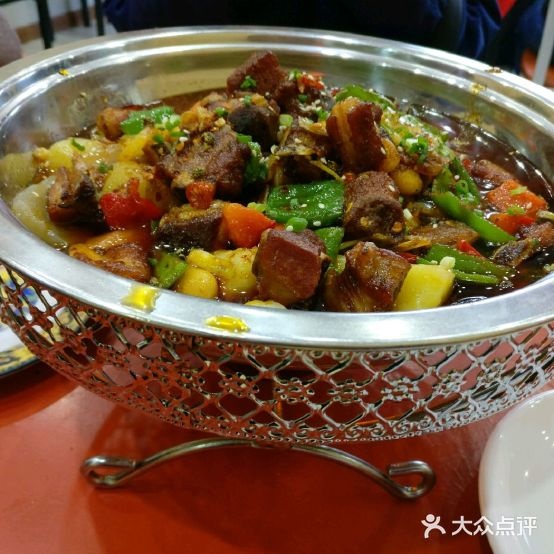 佳佳来瓦罐烧