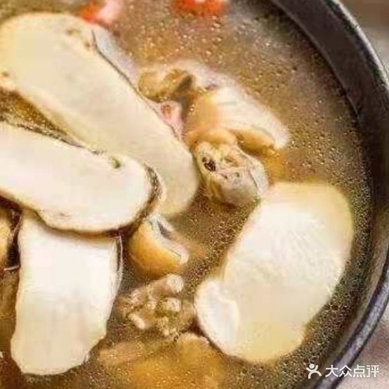 贡椒鱼野菌牦牛杂汤锅穿菜(甘孜店)