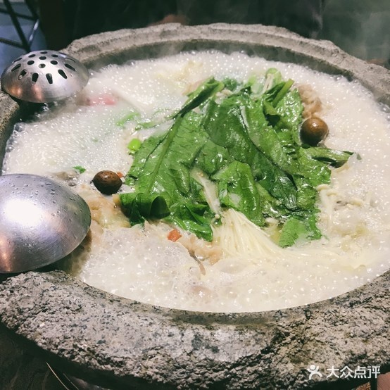 娜卡三石锅(大润发店)