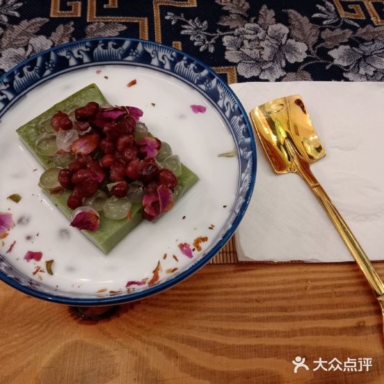 汁返济凉茶糖水铺