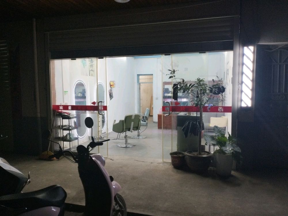 江西省赣州市寻乌县罗珊珊罗塘街法拉理