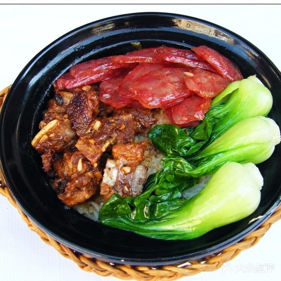 岭肚陈记煲仔饭(城西店)