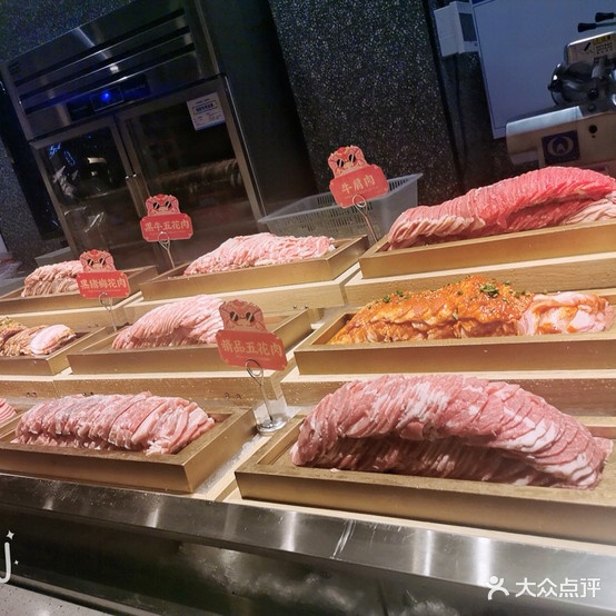 蓉城四海黑牛炒肉海鲜自助餐厅(晶宫奥特莱斯购物中心店)