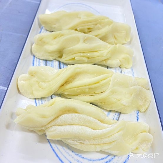 骐俊铁锅炖小院大锅台