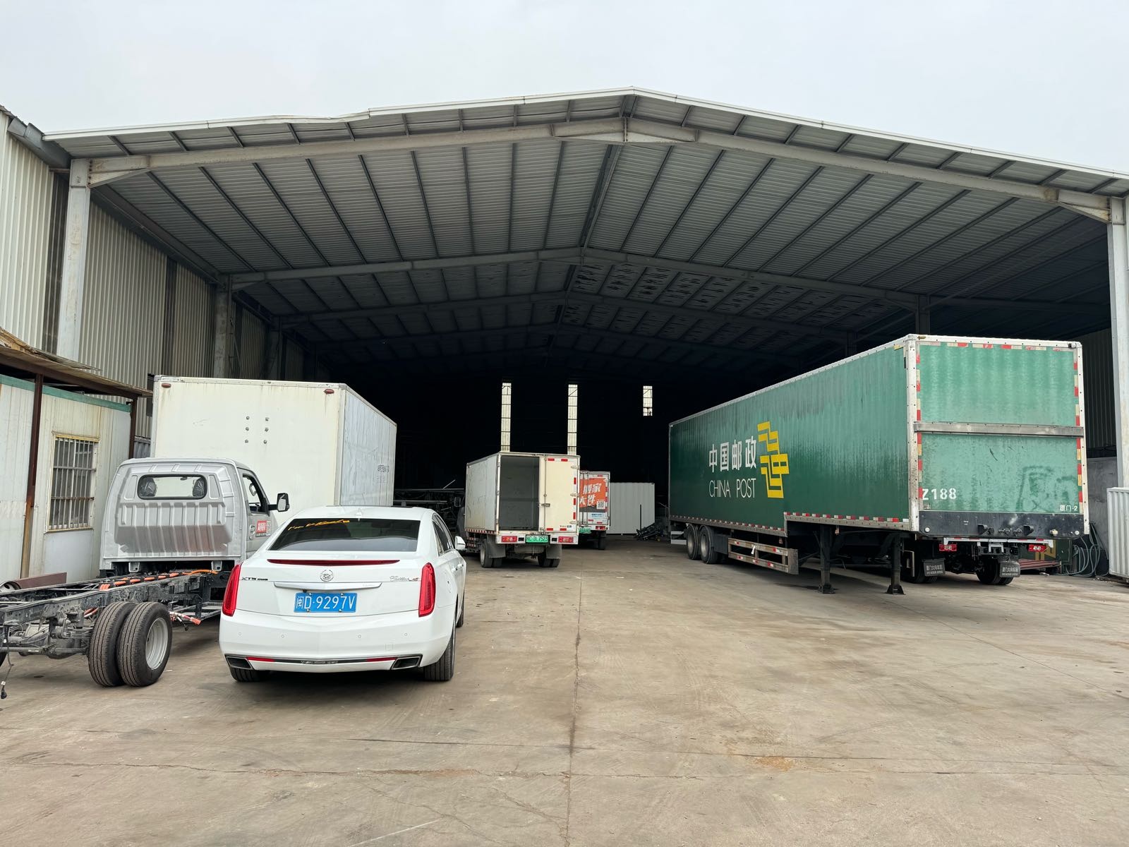 厦门市向氏车厢维修机动车维修