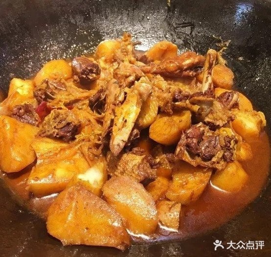 鼎源大东北铁锅炖