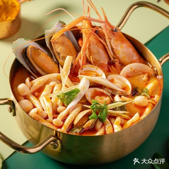 友家煲仔铺·啫啫煲·清迈街边火锅自助