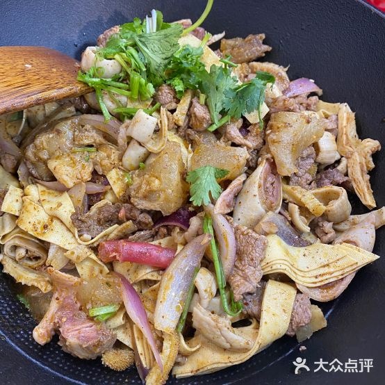 吕宝琪吧啦锅烤牛肉(长春总店)