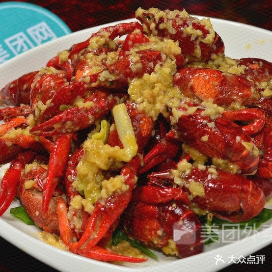 半塔朝伟海鲜烤烧