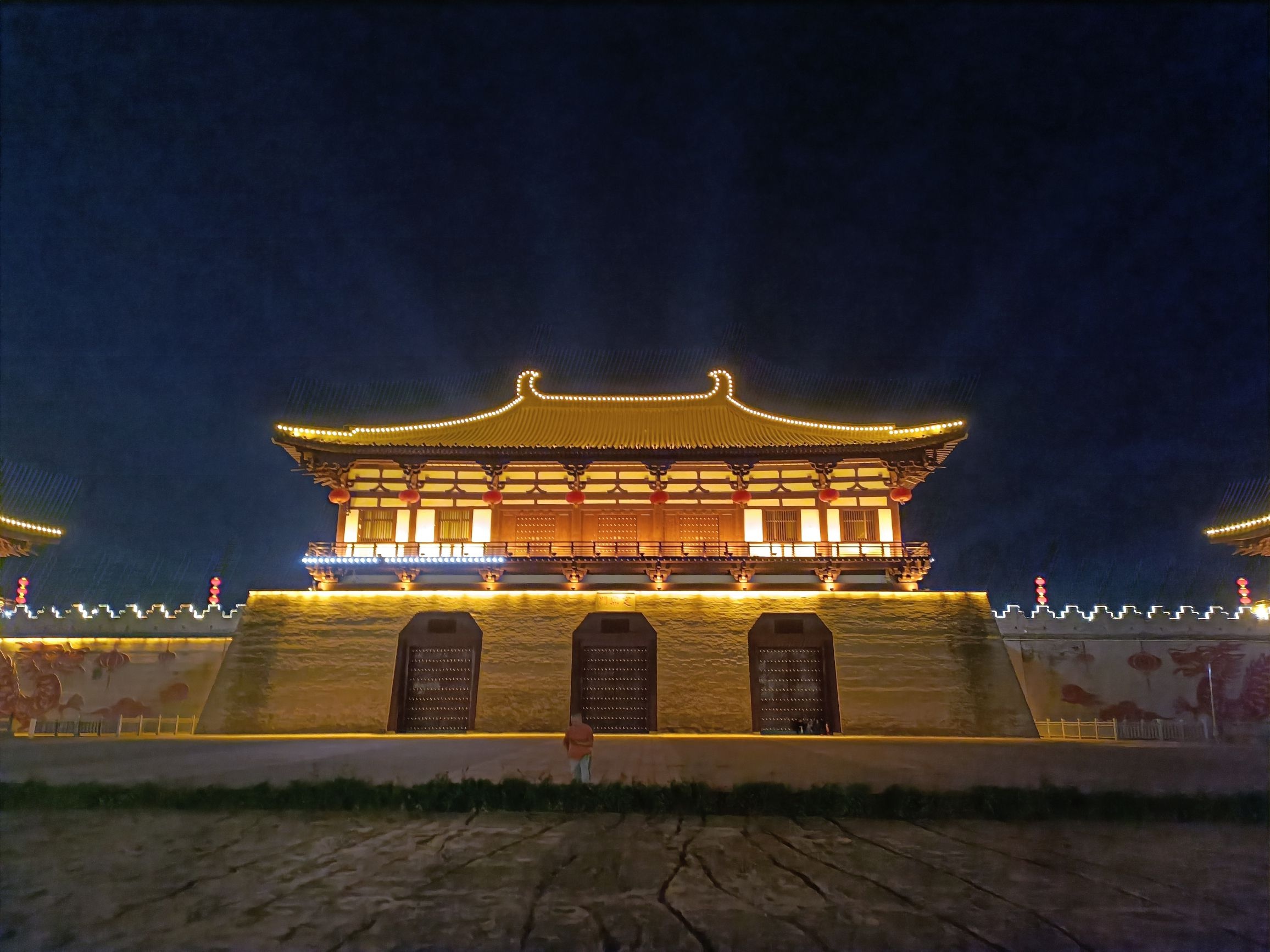 定鼎门广场
