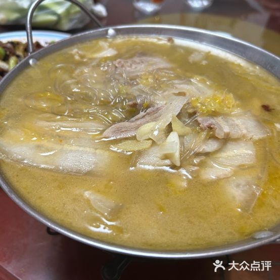 红新羊蝎子家常菜烧烤(万年花城芳菲路88号院店)