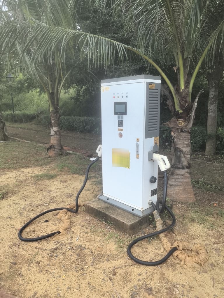 临高金牌湾小渔村-充电站