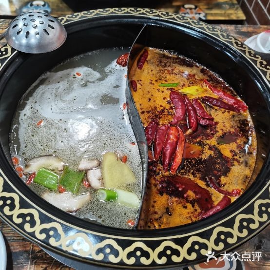 狼人部落砂锅武串串(店子街店)