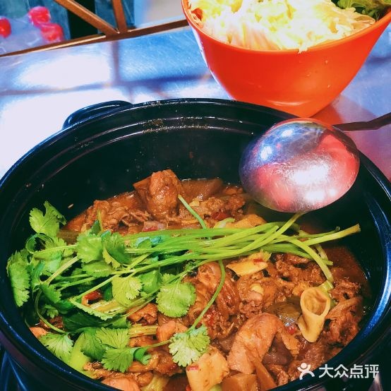 老鬼肥肠鸡