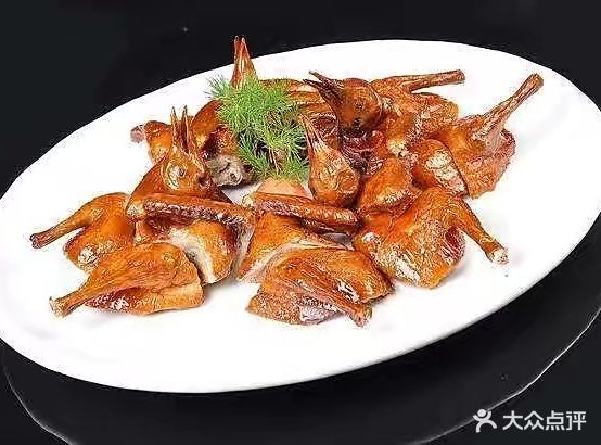 鄂小馆(沁芳苑店)